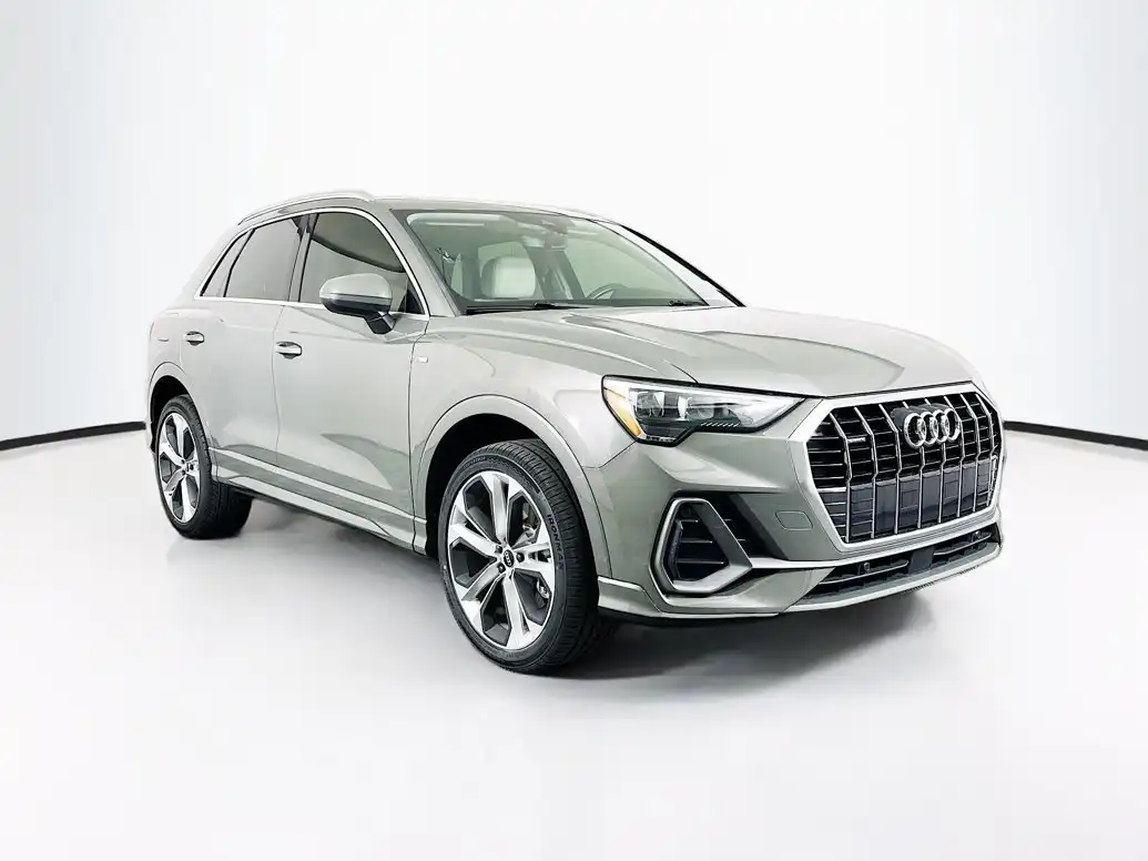 2021 Audi Q3 45 TFSI S Line Premium quattro's photo