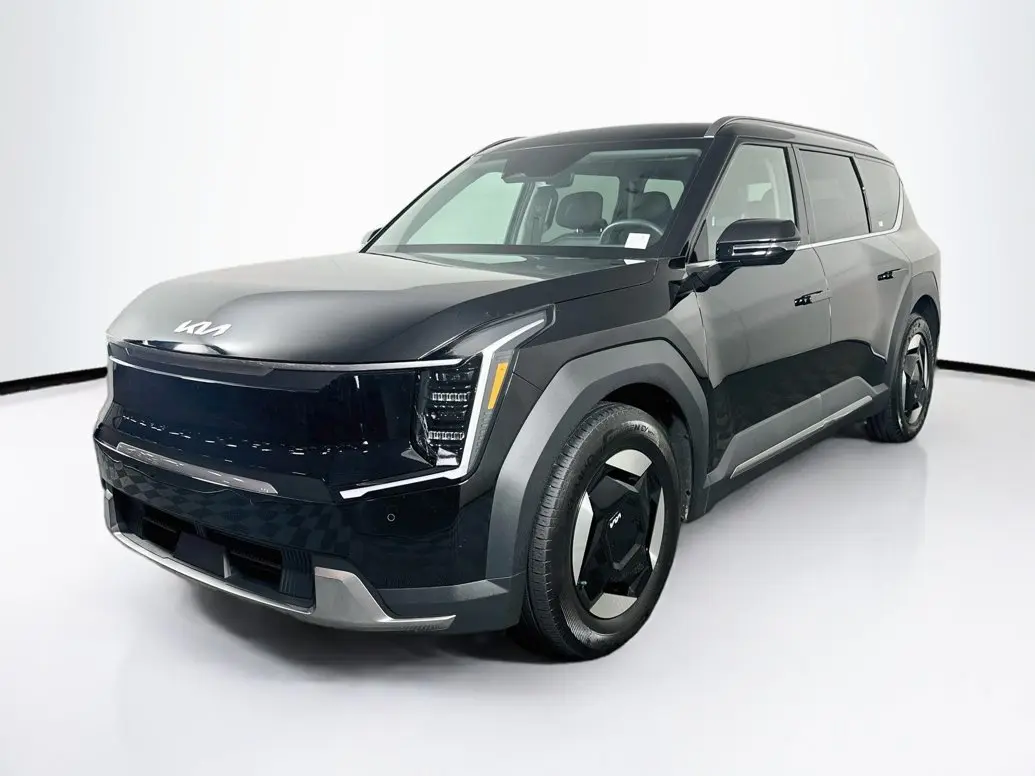 2024 Kia EV9 Wind AWD photo 3
