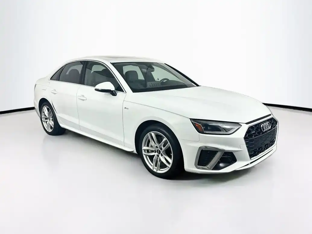 2020 Audi A4 45 quattro S tronic Premium's photo
