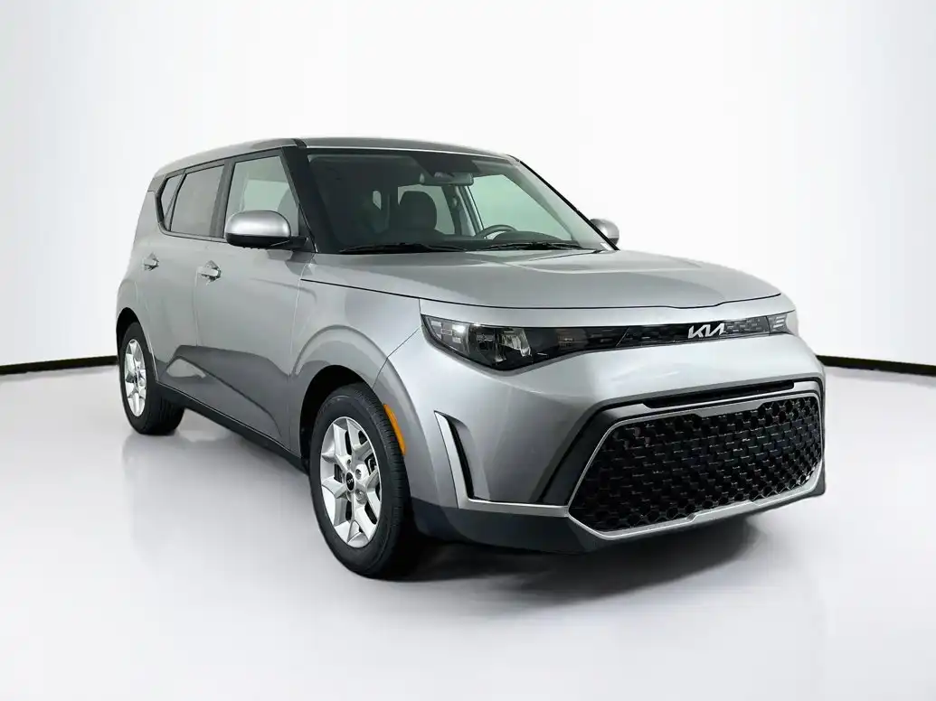 2024 Kia Soul 2.0L LX IVT's photo