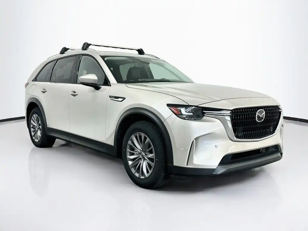 2025 Mazda CX-90 PHEV Preferred Package's photo
