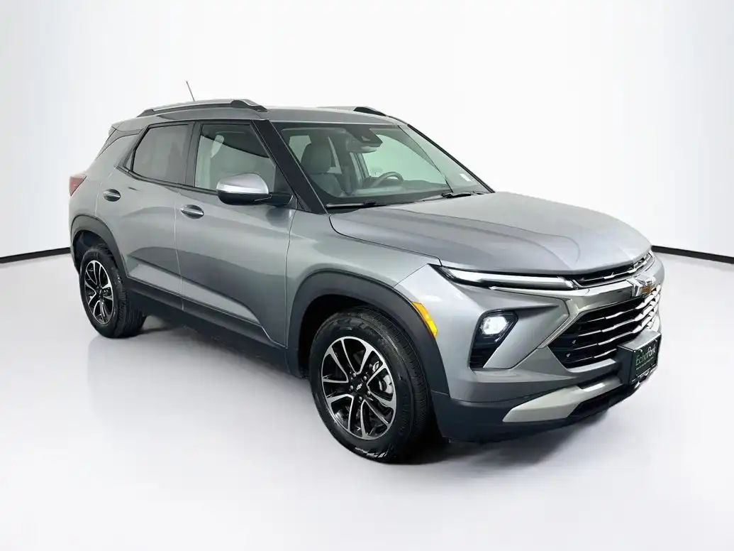 2025 Chevrolet Trailblazer LT's photo