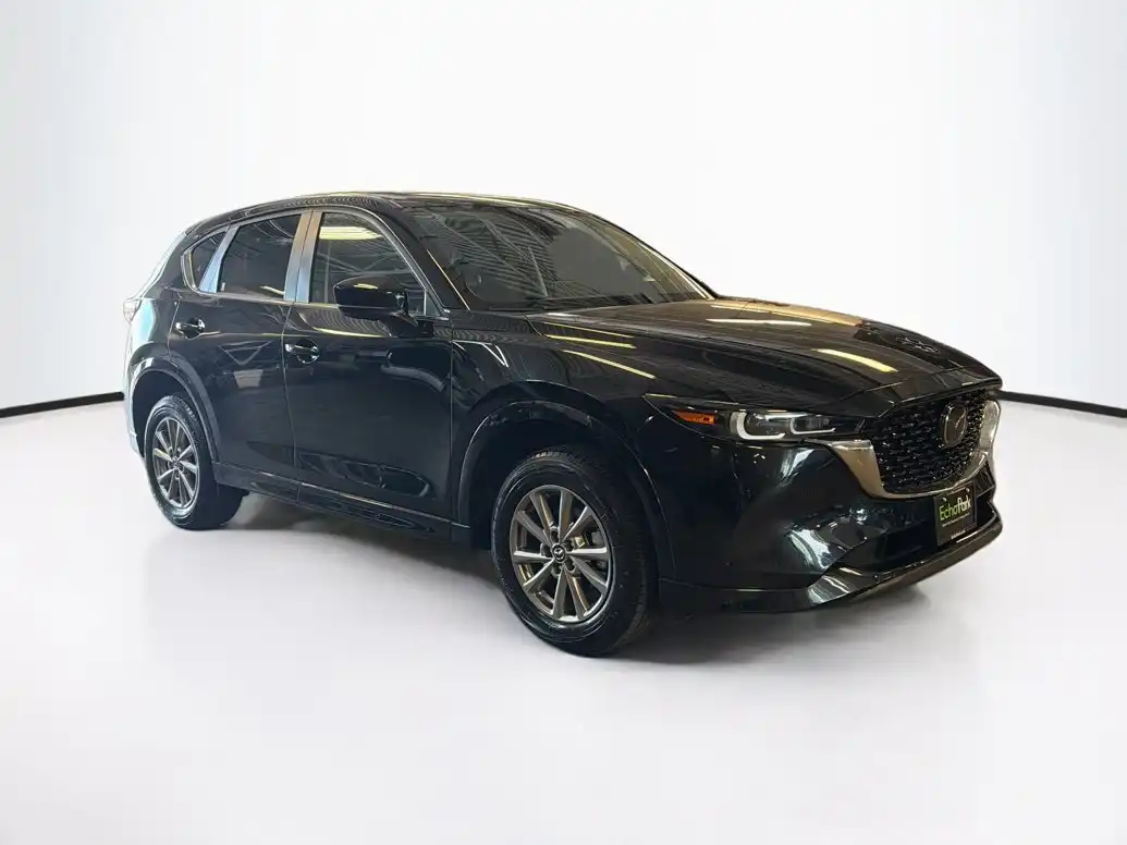 2025 Mazda CX-5 S Preferred package Auto AWD's photo