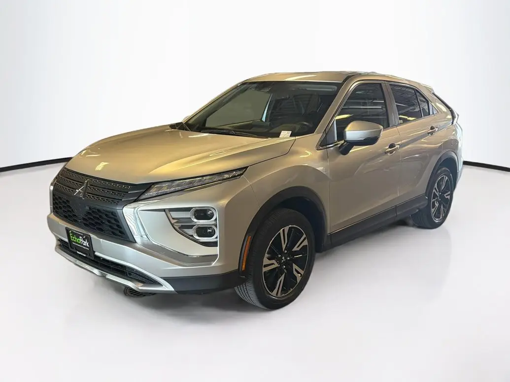 2025 Mitsubishi Eclipse Cross SE S-AWC photo 3