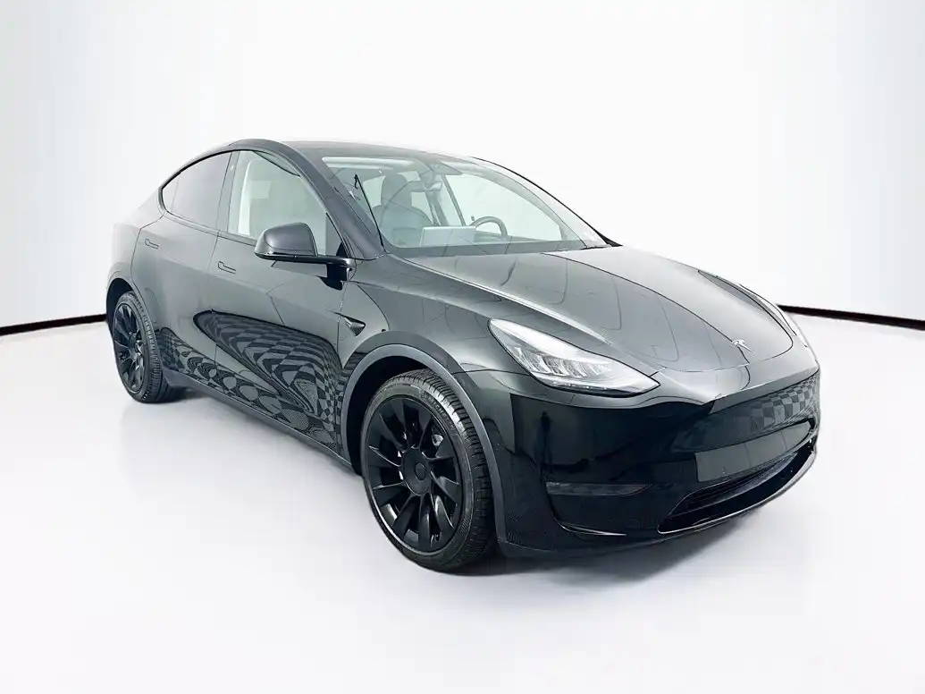 2021 Tesla Model Y Long Range Dual Motor All-Wheel Drive's photo
