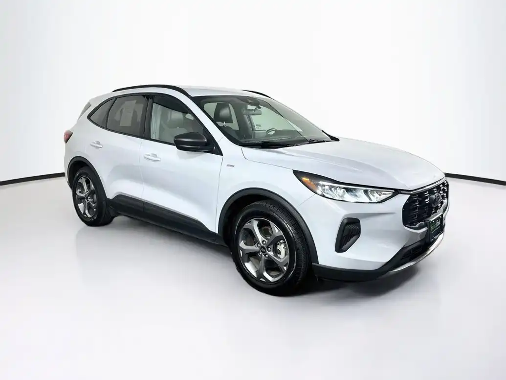 2025 Ford Escape ST-Line FWD's photo