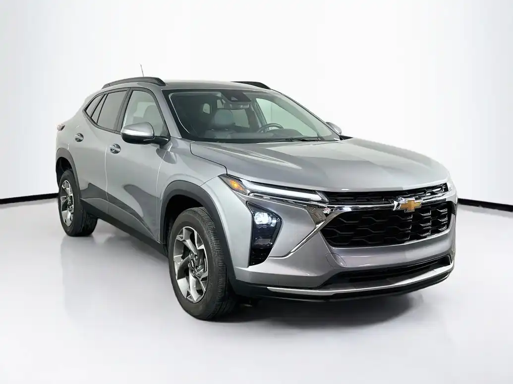 2025 Chevrolet Trax LT's photo
