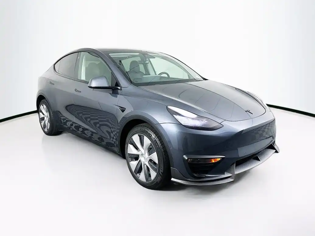 2021 Tesla Model Y Long Range Dual Motor All-Wheel Drive's photo