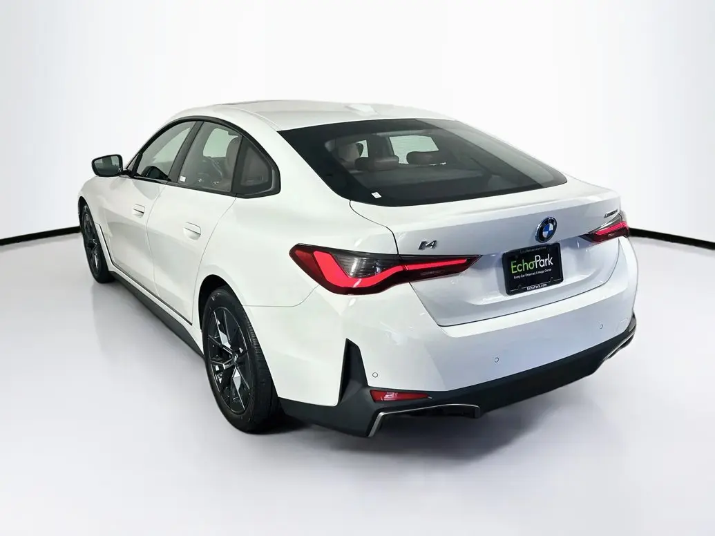 2023 BMW i4 eDrive35 photo 5
