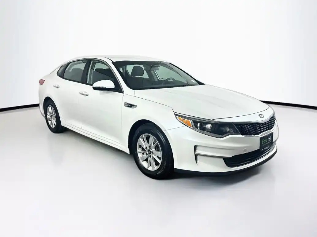 2018 Kia Optima LX AT's photo