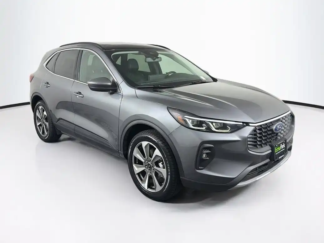 2025 Ford Escape Platinum U9J's photo