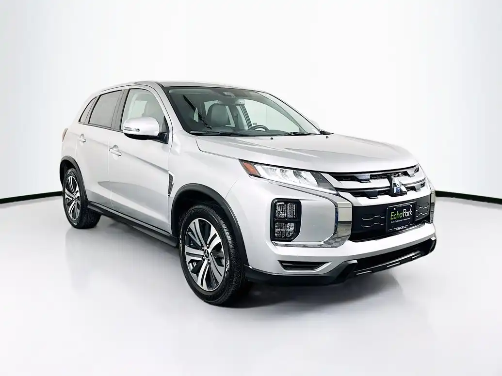 2024 Mitsubishi Outlander Sport 2.0 SE AWC CVT's photo
