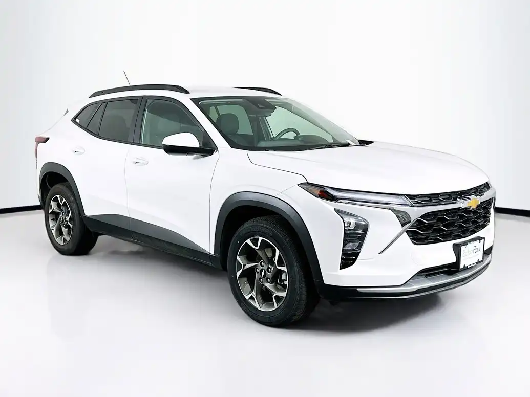 2025 Chevrolet Trax LT's photo