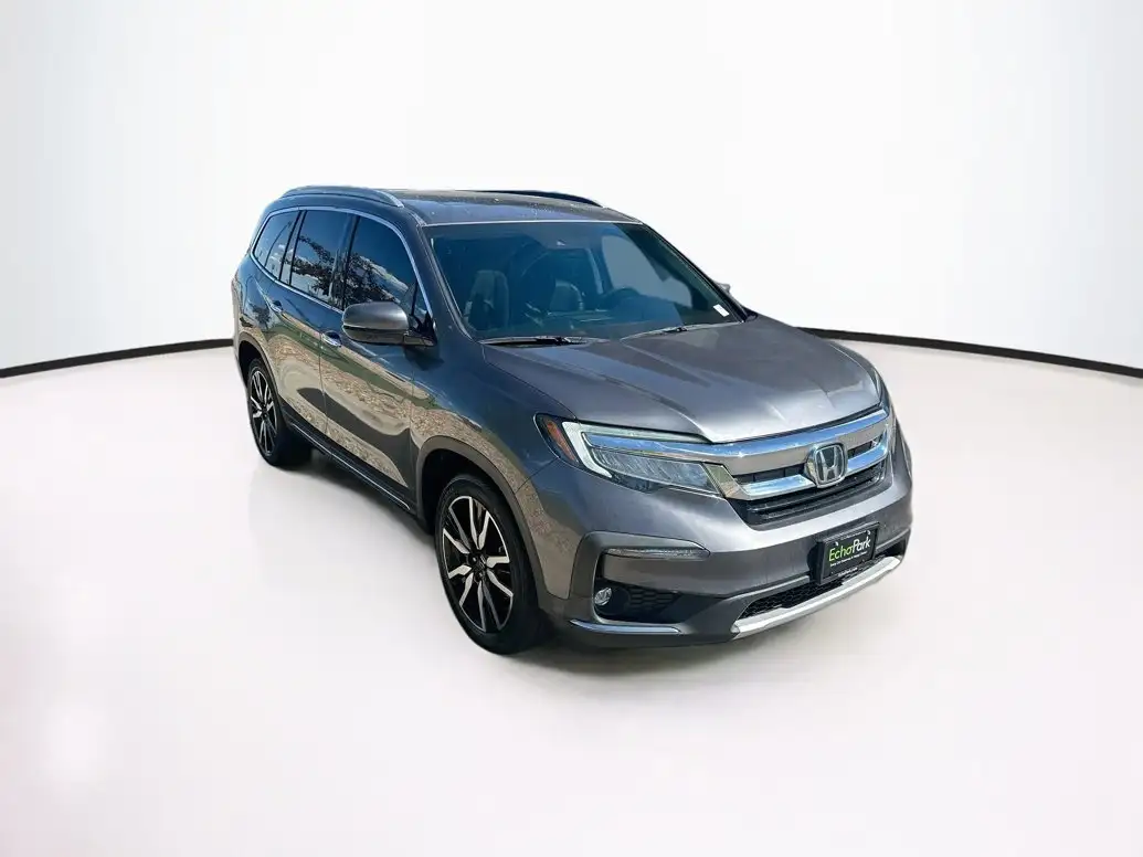 2020 Honda Pilot Touring 4WD's photo