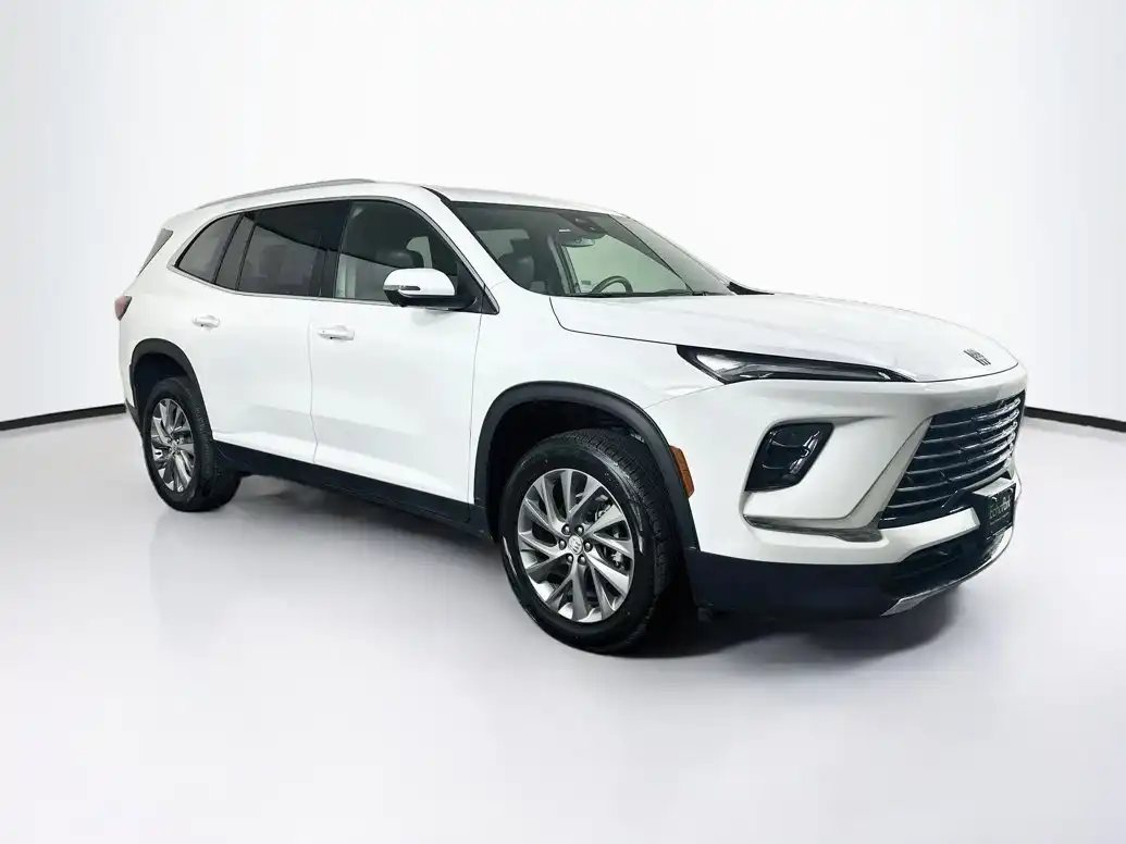 2025 Buick Enclave Preferred's photo