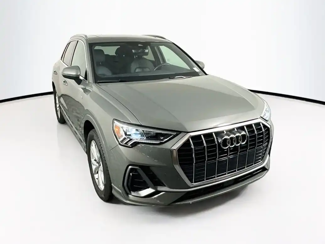 2025 Audi Q3 45 TFSI S Line Premium quattro's photo
