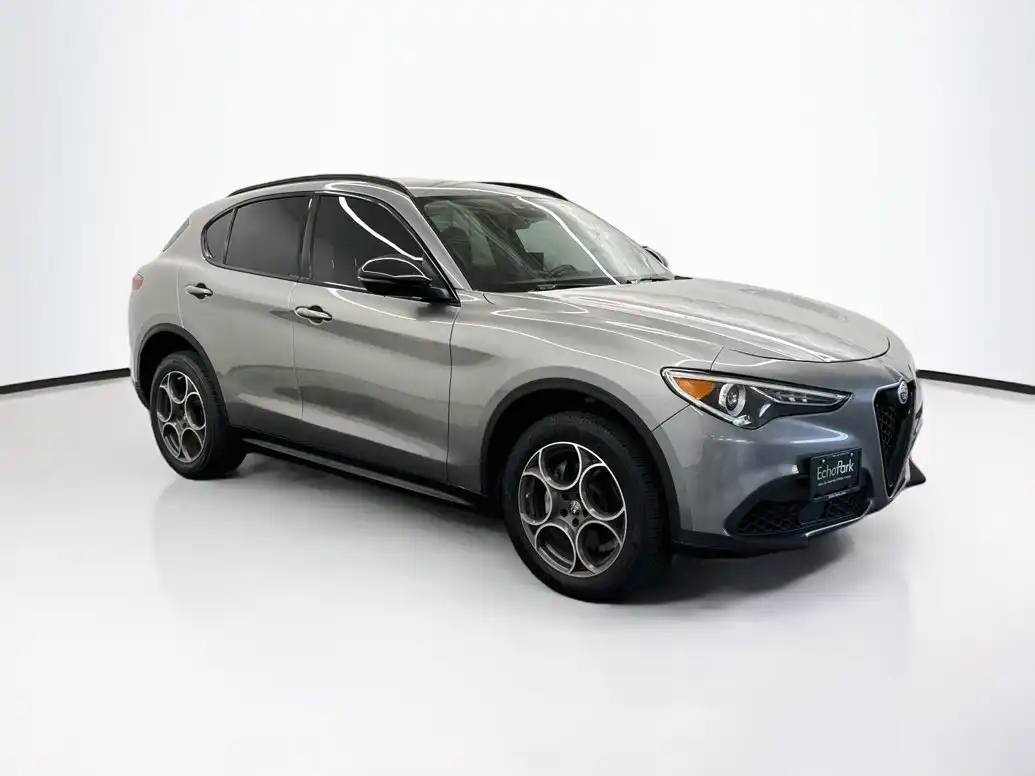 2021 Alfa Romeo Stelvio RWD's photo