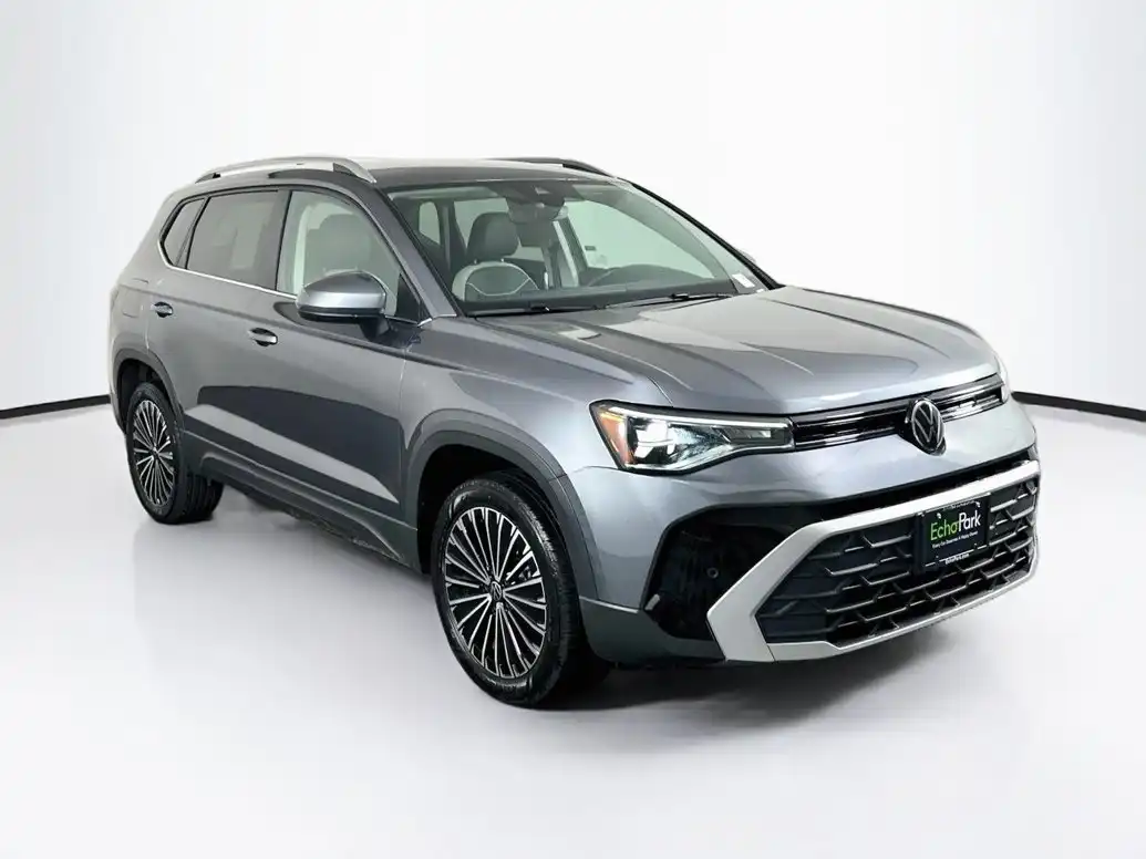 2026 Volkswagen Taos 1.5T SE's photo