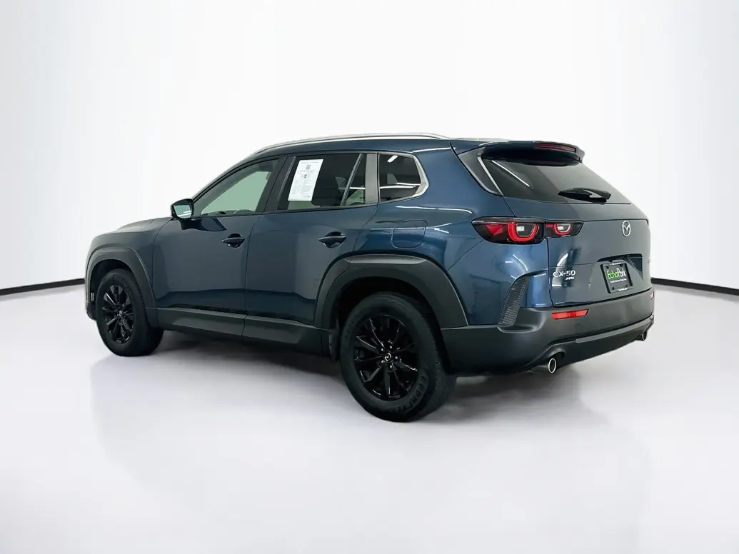 2025 Mazda CX-50 2.5 S Preferred photo 5