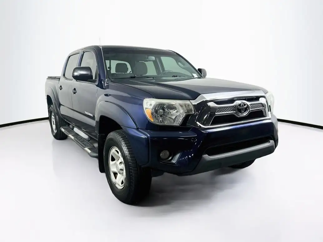 2013 Toyota Tacoma PreRunner Double Cab V6 AT's photo