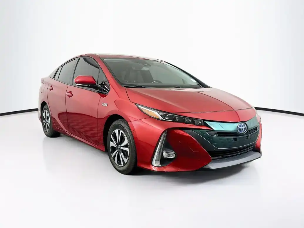 2017 Toyota Prius Prime Advanced's photo