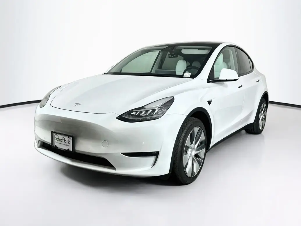2022 Tesla Model Y YLR Long Range photo 3