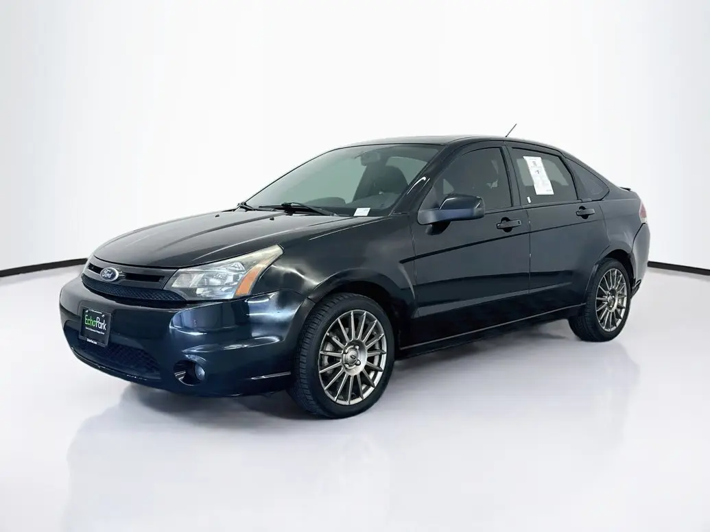 2011 Ford Focus SES photo 3
