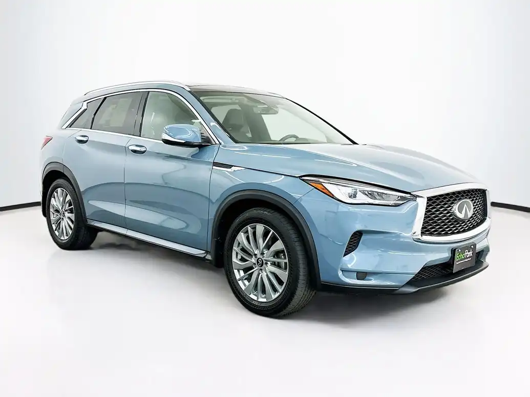 2023 INFINITI QX50 Luxe AWD's photo