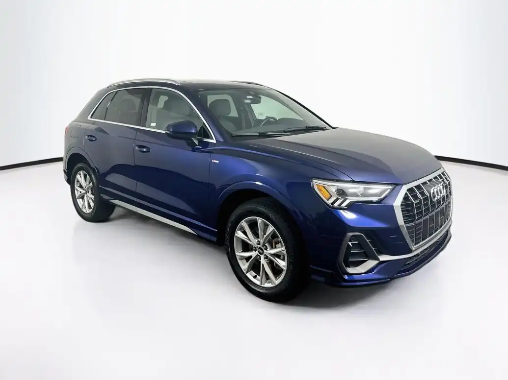 2025 Audi Q3 45 TFSI S Line Premium quattro's photo