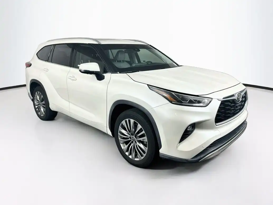 2021 Toyota Highlander Platinum 2WD V6's photo