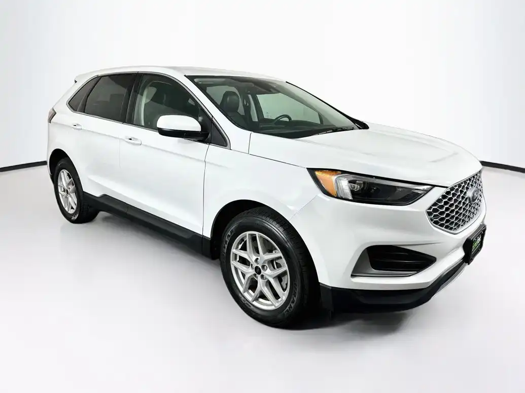 2024 Ford Edge SEL AWD's photo