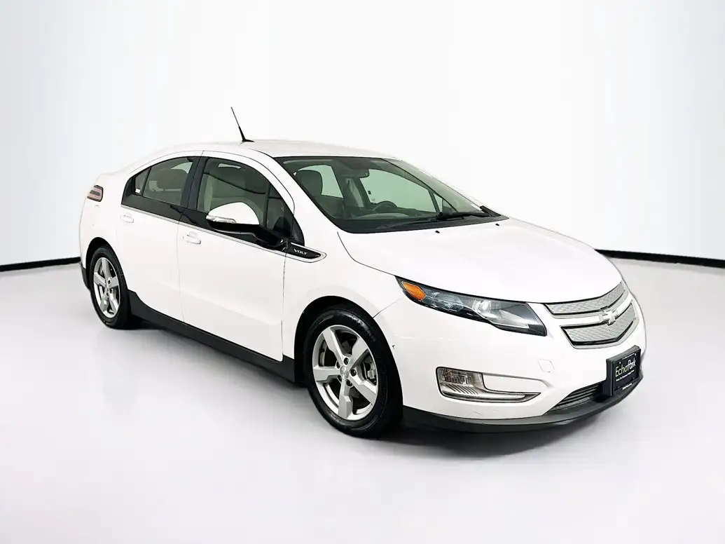 2013 Chevrolet Volt Base's photo