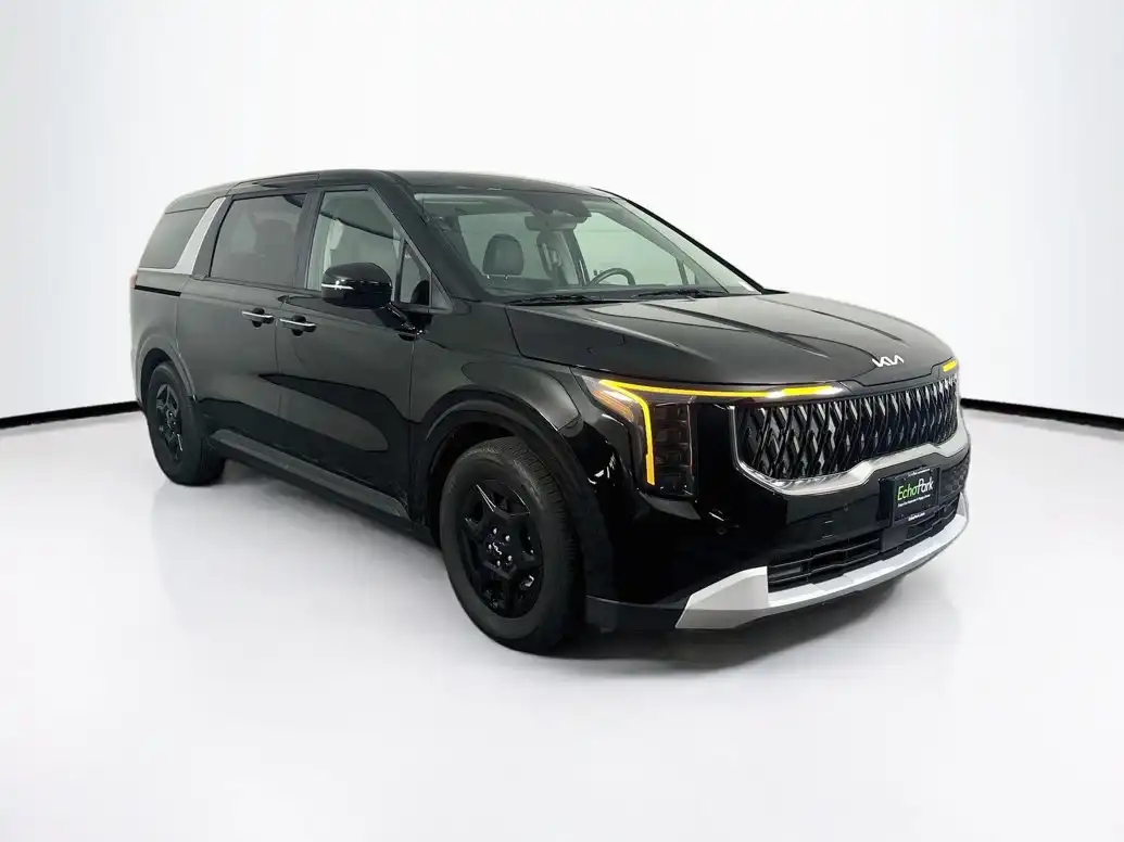 2026 Kia Sedona LXS's photo