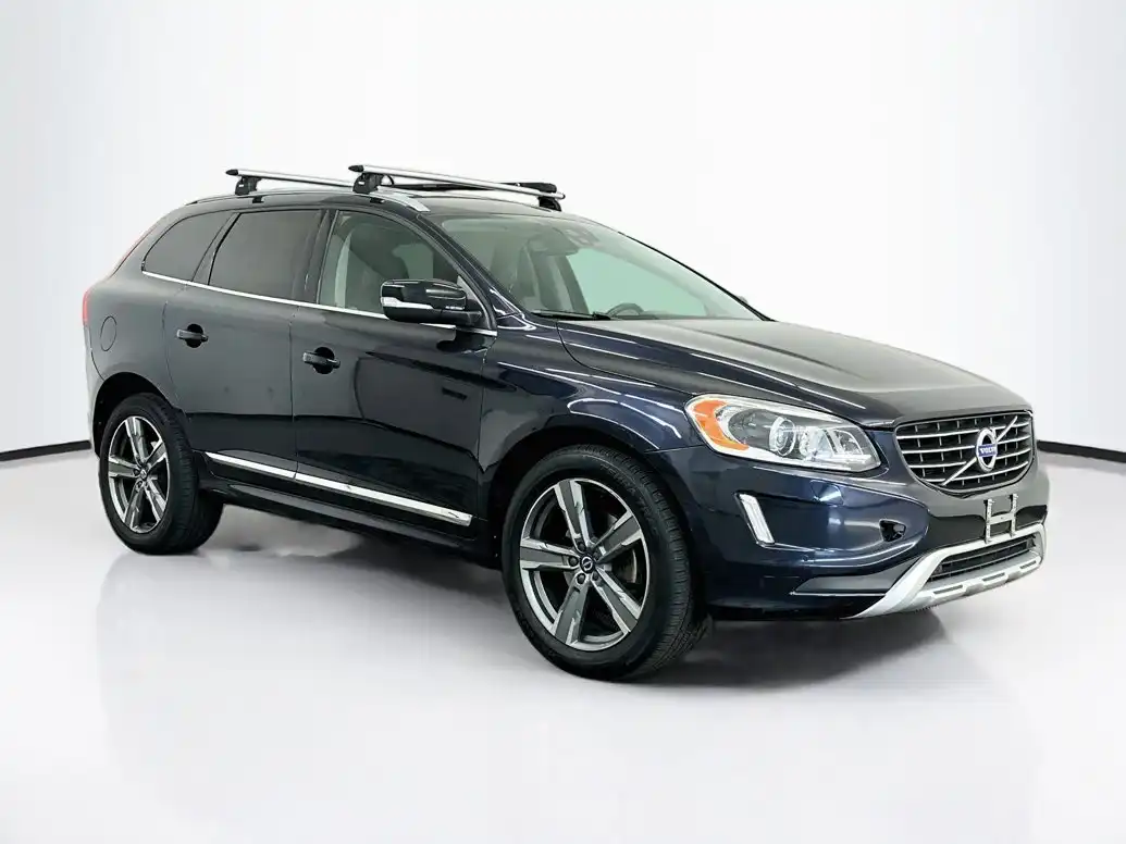 2017 Volvo XC60 T6 AWD Dynamic's photo