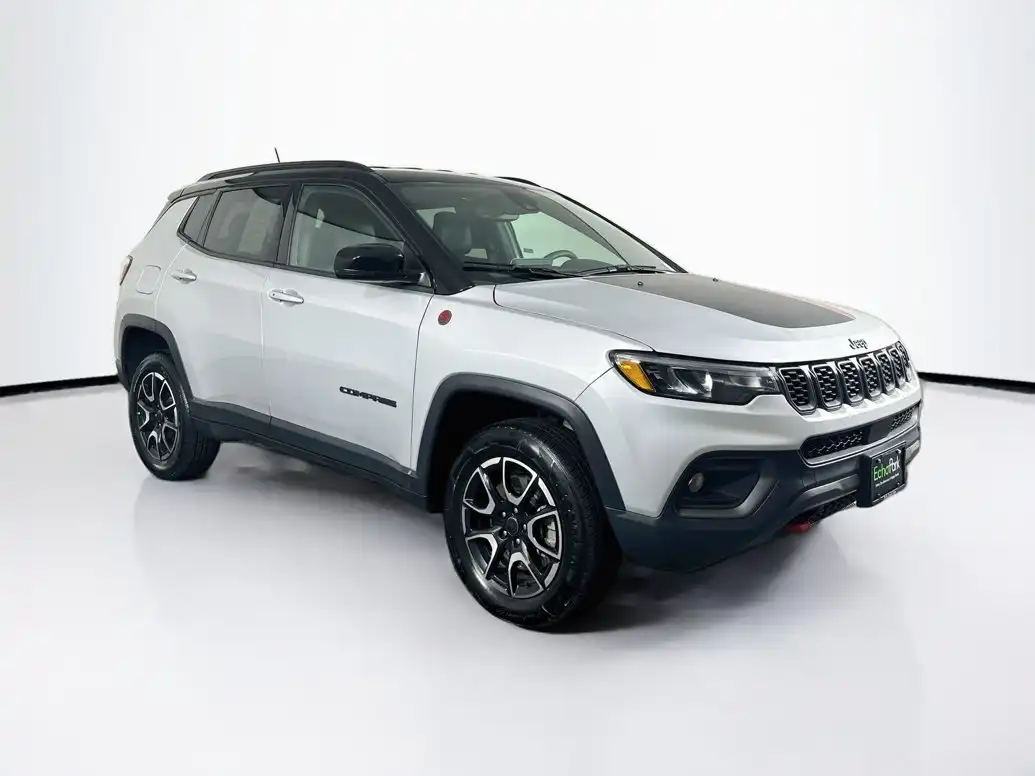 2025 Jeep Compass Trailhawk 4X4's photo
