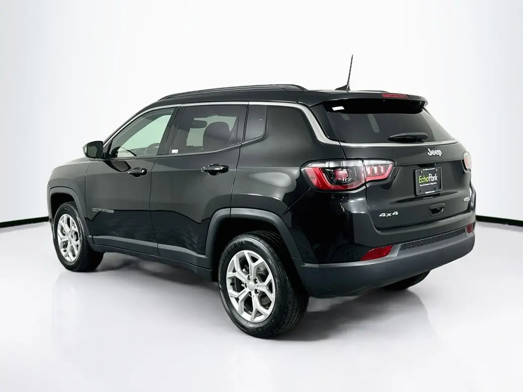 2024 Jeep Compass Latitude 4X4 photo 5