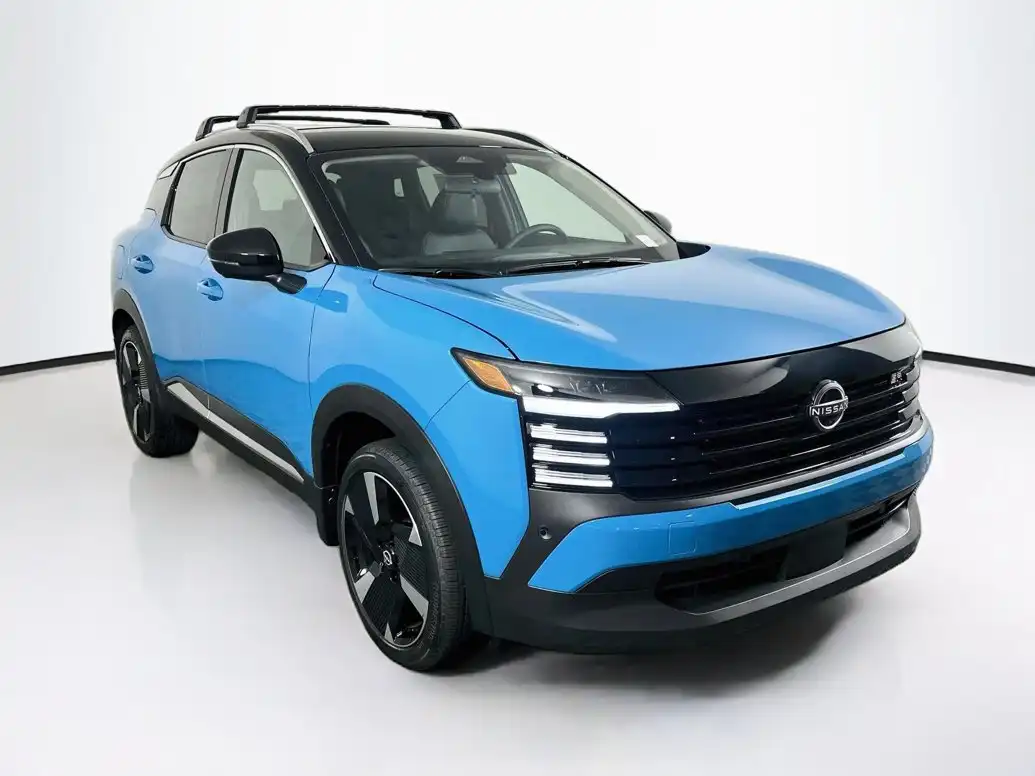 2026 Nissan Kicks 2.0 SR AWD's photo