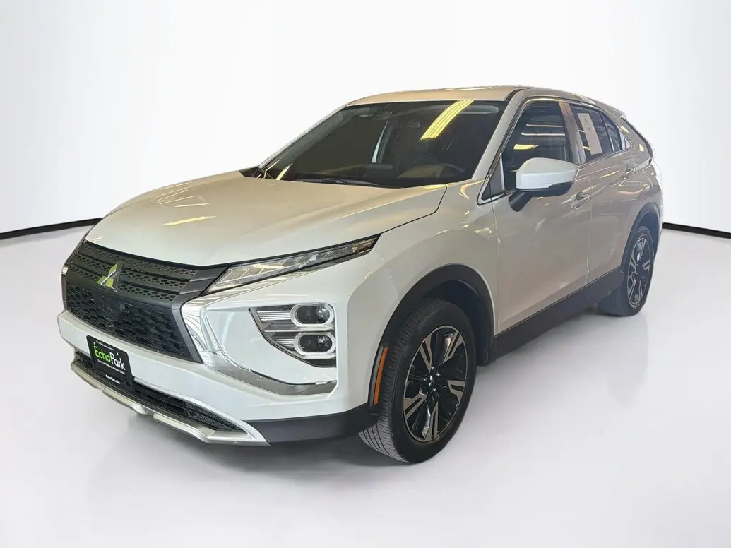 2025 Mitsubishi Eclipse Cross SE S-AWC photo 3