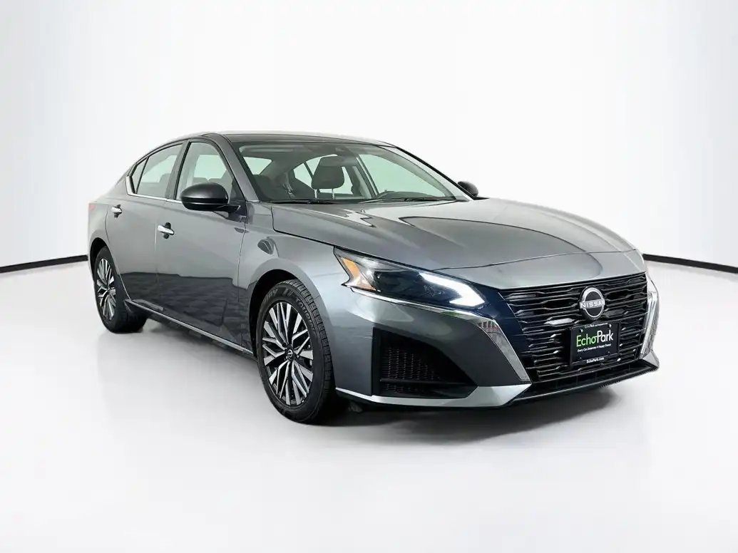 2025 Nissan Altima 2.5 SV's photo