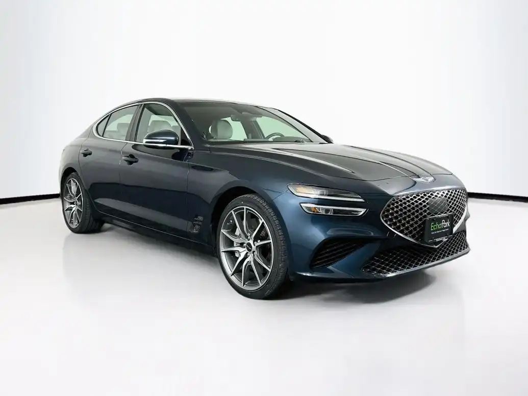 2024 Genesis G70 2.5T Standard's photo