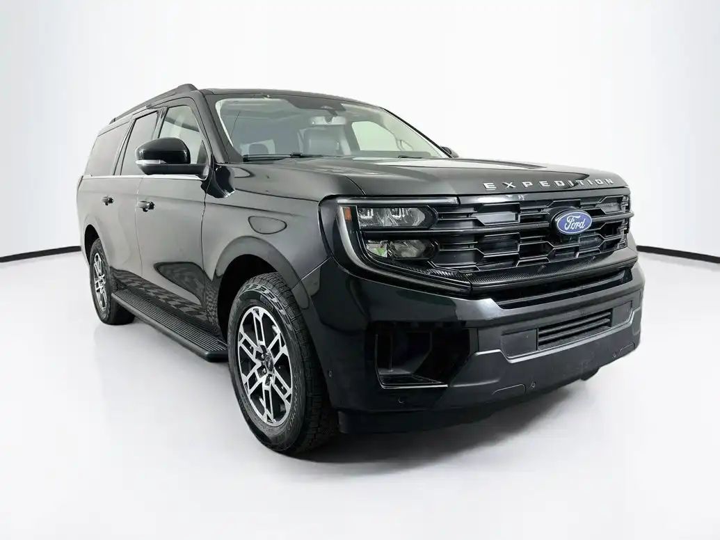 2025 Ford Expedition Active 4WD MAX's photo