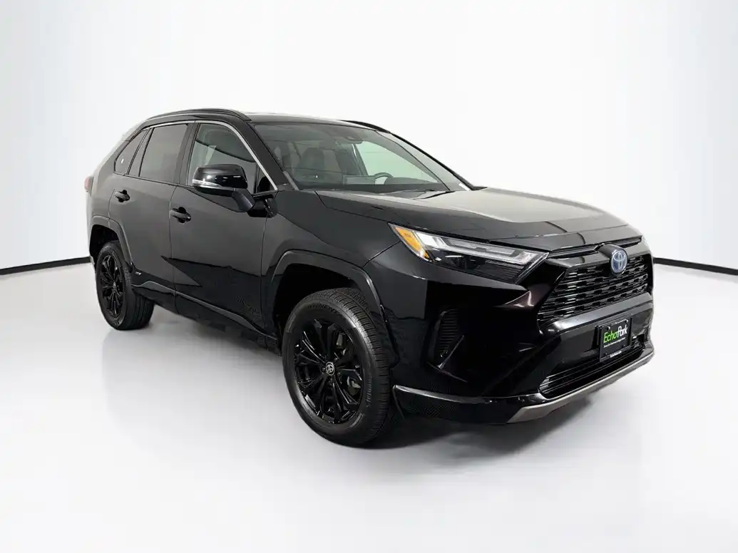 2022 Toyota RAV4 Hybrid SE AWD's photo