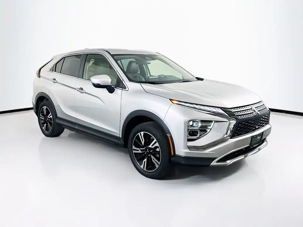 2024 Mitsubishi Eclipse Cross SE S-AWC's photo