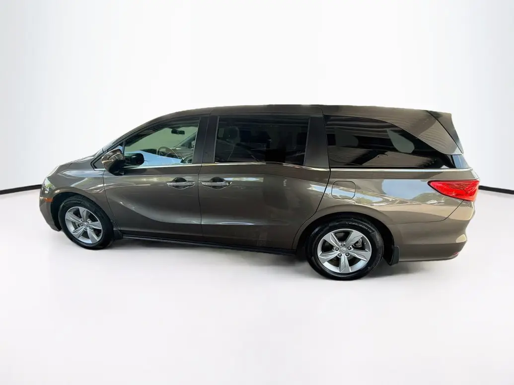 2018 Honda Odyssey EX photo 4