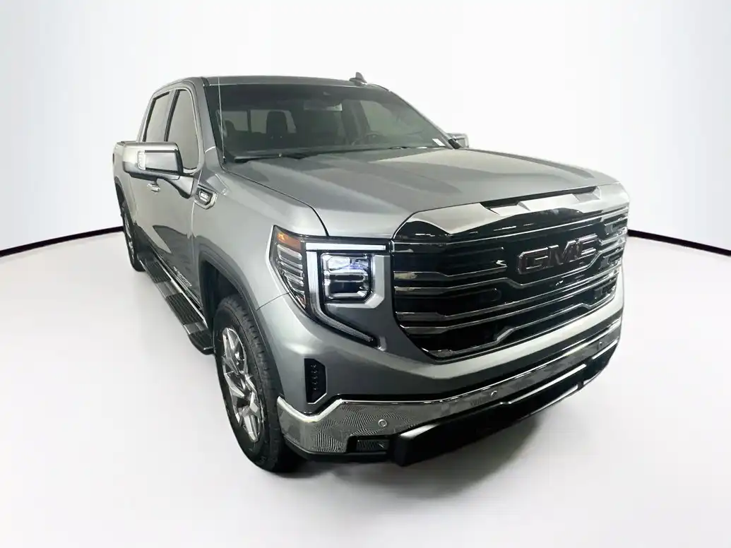 2025 GMC Sierra 4WD Crew Cab Short Box SLT's photo