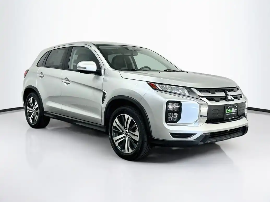 2024 Mitsubishi Outlander Sport 2.0 SE AWC CVT's photo