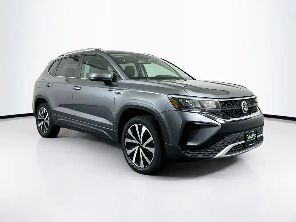 2022 Volkswagen Taos 1.5T SE's photo