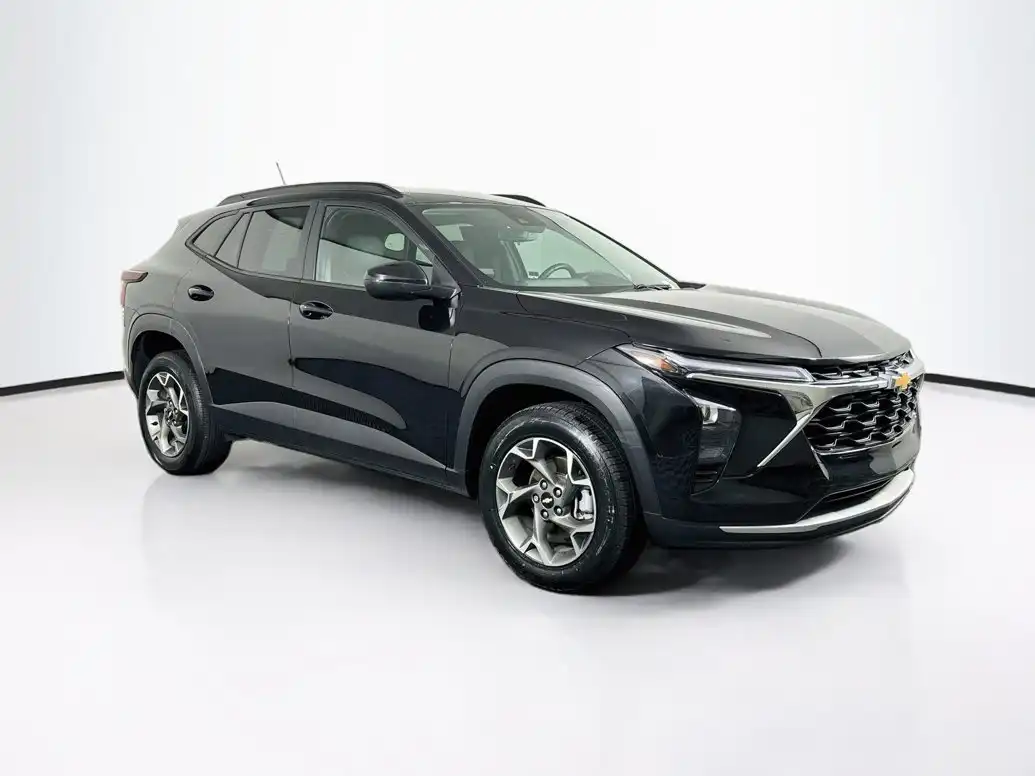 2024 Chevrolet Trax LT's photo