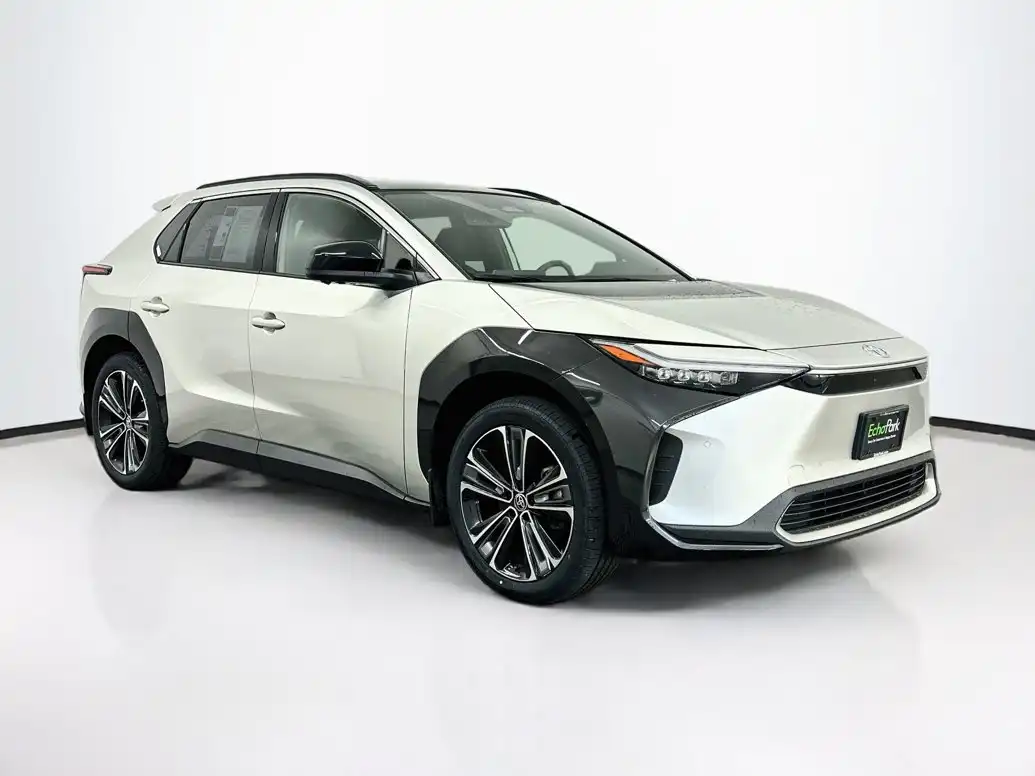 2023 Toyota bZ4X Limited AWD's photo
