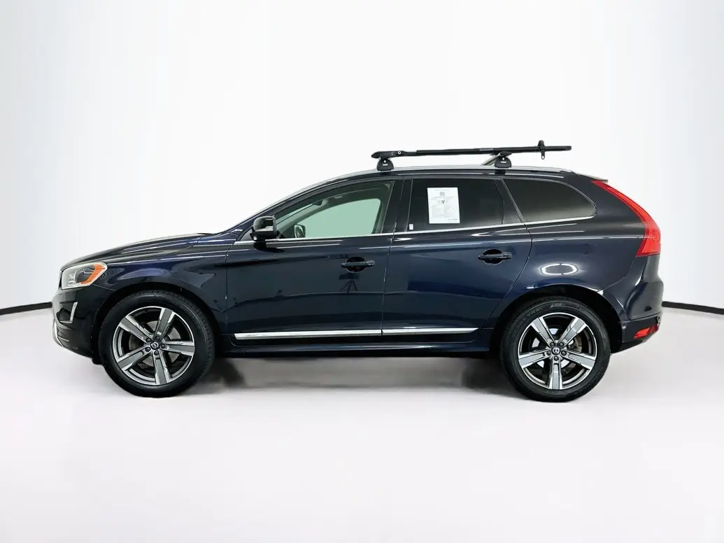 2017 Volvo XC60 T6 AWD Dynamic photo 4